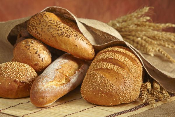 В Україні зростуть ціни на хліб. В Україні ціна на соціальний, тобто найдешевший хліб, у цьому році постійно зростатиме.