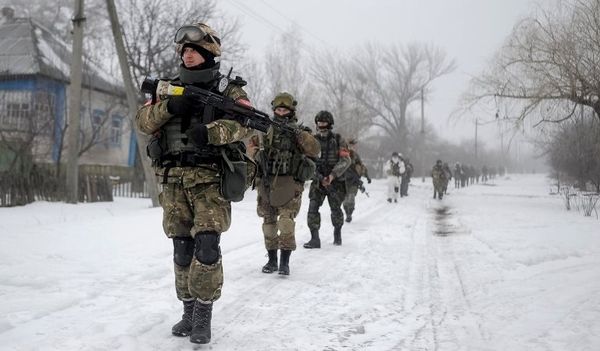 Бойовики продовжують мінометні обстріли, один військовослужбовець зазнав поранення. Українські військові вогонь у відповідь не відкривали.