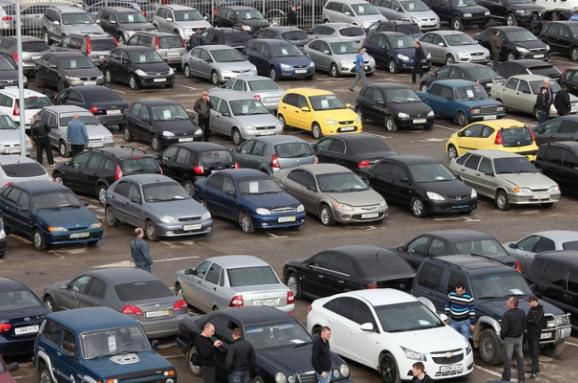 Продажі вживаних легкових авто в Україні виросли в 3,3 рази в 2017 - Укравтопром. Первинний ринок легкових автомобілів, що були в експлуатації, продовжує зростання – в грудні було поставлено на облік 6435 автомобілів, що становить 41% від загальної кількості первинних реєстрацій.