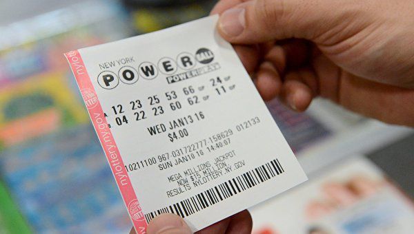 У США невідомий виграв в лотерею $ 560 млн. В США був розіграний джекпот популярної лотереї Powerball в $560 млн.