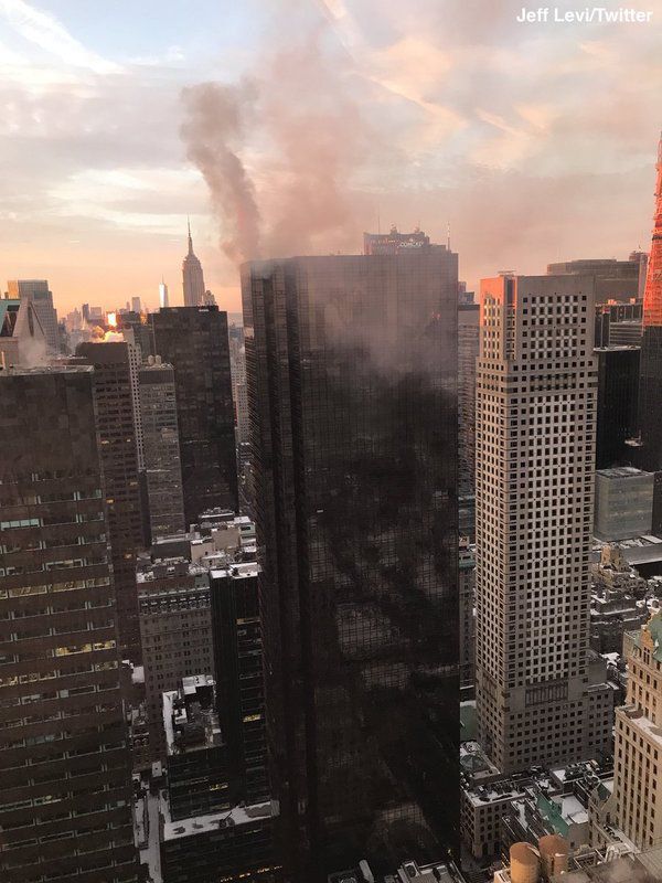 У Нью-Йорку сталася пожежа в резиденції Дональда Трампа. Попередньо встановлено, що загоряння сталося через коротке замикання.