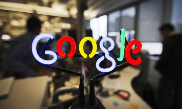 Компанію Google звинувачують у дискримінації білих працівників. Колишні співробітники Google подали до суду на компанію через дискримінацію білих чоловіків