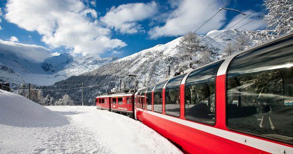У Швейцарії поїзд здуло з рейок (відео). Біля курортного містечка Ленк на південному заході Швейцарії сталася аварія