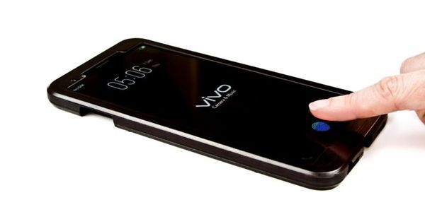 Компанія представила новий смартфон Vivo. Компанія Vivo на виставці CES 2018 представила прототип першого в світі смартфона з вбудованим в екран сканером відбитків пальців