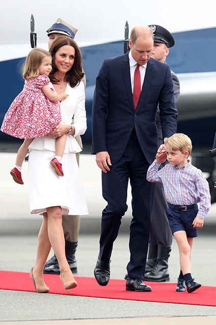 Донька Кейт Міддлтон і принца Вільяма заговорила по-іспанськи. Дочка Кейт Міддлтон і принца Вільяма радує британську королівську сім'ю своїми успіхами.