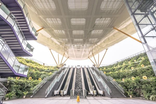 Найдивовижніші  станції метро в світі (Фото). Подекуди підземки міст  є справжніми творами мистецтва і можуть похвалитися чудовими скляними мозаїками та експозиціями.