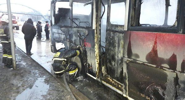 У Казахстані під час руху загорівся автобус, більше 50 загиблих. В результаті події загинули 52 людини.