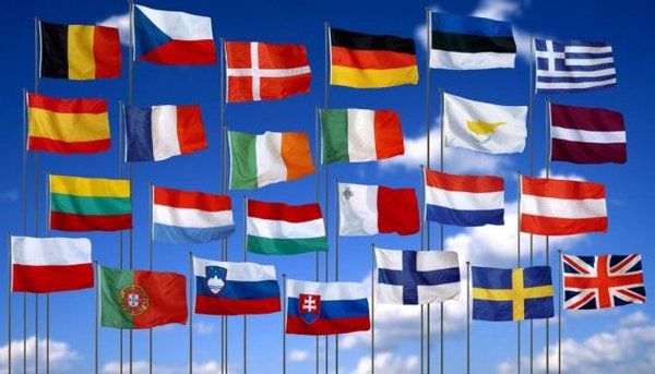 Єврокомісар  Йоханнес Хан розповів, які країни можуть стати членами ЄС до 2025 року. Сербія і Чорногорія, швидше за все, будуть такими країнами, які приєднаються до Європейського Союзу до 2025 року,