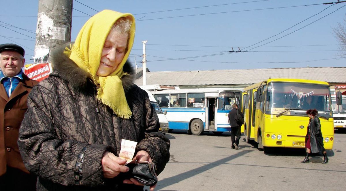 Починаючі з  20 січня Львовські пенсіонери  платитимуть за проїзд у маршрутках. Таке рішення прийняли керівники автотранспортних підприємств регіону, повідомляє прес-служба Всеукраїнської асоціації автомобільних перевізників.