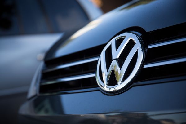Volkswagen Group став найбільшим автовиробником планети. У 2017 році Volkswagen Group встановила рекорд, поставивши клієнтам 10 741 500 машин – на 4,3% більше, ніж роком раніше.