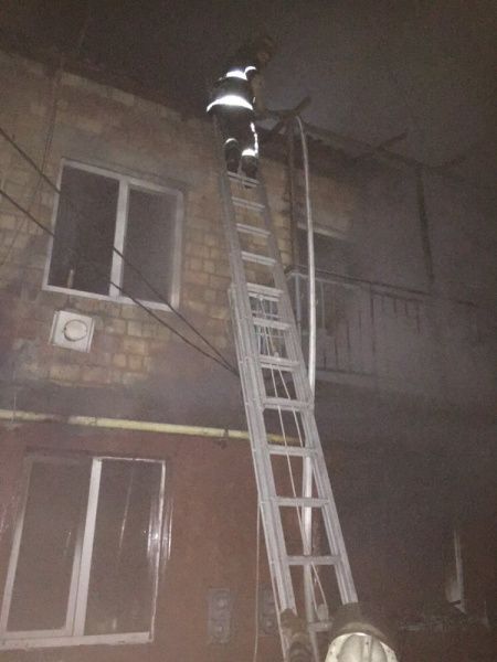 Під Києвом у житловому будинку стався вибух, є загиблий. В результаті вибуху газу загинула одна особа, ще двоє постраждали.