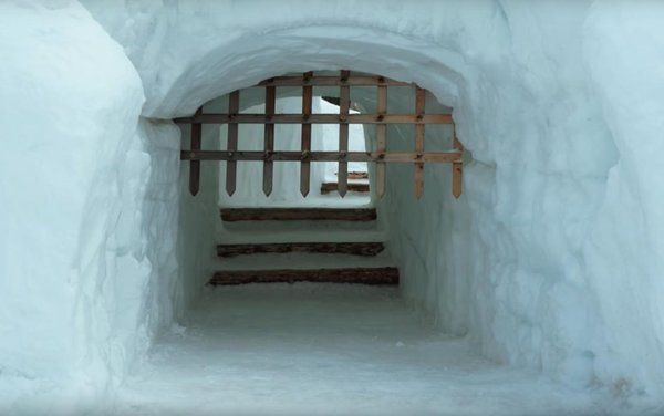 У Польщі створили найбільший сніговий лабіринт. Вражаючі фото.