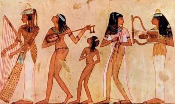 Музичні інструменти Стародавнього Єгипту. Арфа, флейта і лютня, мабуть, були самими головними музичними інструментами у Стародавньому Єгипті.