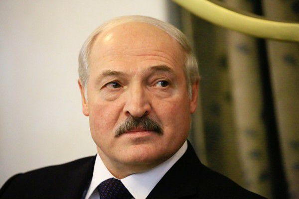 У Білорусії Лукашенко скасував закон про внески за дармоїдство. Цьому передували масові протести населення в багатьох містах країни.