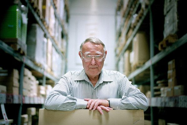 У Швеції помер засновник IKEA. Інгвара Кампрада не стало у віці 91 рік.
