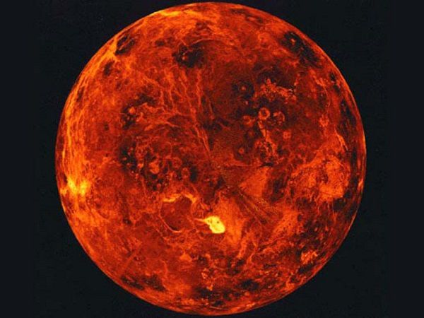 Земля ризикує стати такою ж гарячою, як Венера - 400 градусів у тіні. До цього може призвести накопичення парникових газів в атмосфер
