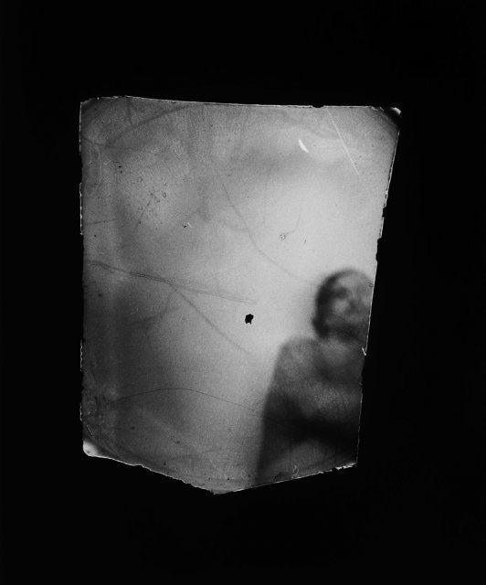 Американська художниця знімала коханців камерою з піхви. Американська художниця Дані Лесснау вразила світ своєю розповіддю про те, як фотографувала своїх коханців за допомогою камери, встановленої в вагіні.