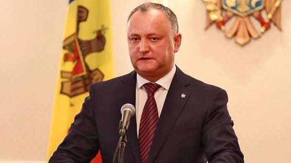 Молдова може почати війну з Румунією. Відсторонений від посади президент Додон зробив гучну заяву.