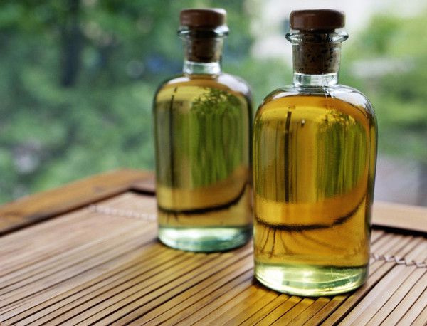 Цілющі властивості касторової олії: 17 способів для краси та здоров'я. Ця неймовірна олія допоможе Вам позбутися багатьох проблем.