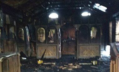  У Львові пожар в храмі - духовенство УПЦ МП назвало підпалом. Архієпископ заявив, що храм підпалили "радикально налаштовані люди"