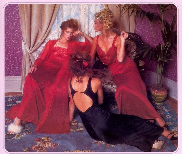 Як рекламували жіночу білизну Victoria's Secret у 1979 році. До вашої уваги каталог Victoria's Secret 1979 року