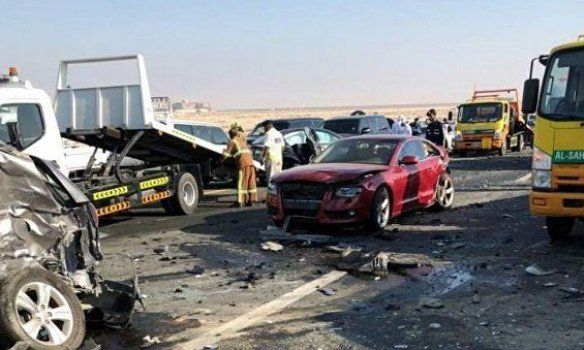 Масштабне ДТП в Абу-Дабі. Розбилися 44 автомобіля, 22 людини постраждали. За попередньою інформацією, причиною аварії стала погана видимість через туман.