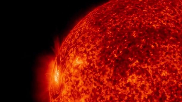 На Сонці зафіксували потужний спалах: як це відіб'ється на здоров'ї жителів Землі. На даний момент диск Сонця повністю очищений від плям за винятком екватора.