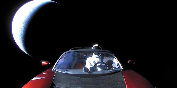 Фахівці пояснили, чому Tesla Ілона Маска не добереться до поясу астероїдів. Фахівці прийшли до висновку, що запущений компанією SpaceX автомобіль Tesla Roadster не зможе дістатися до поясу астероїдів.