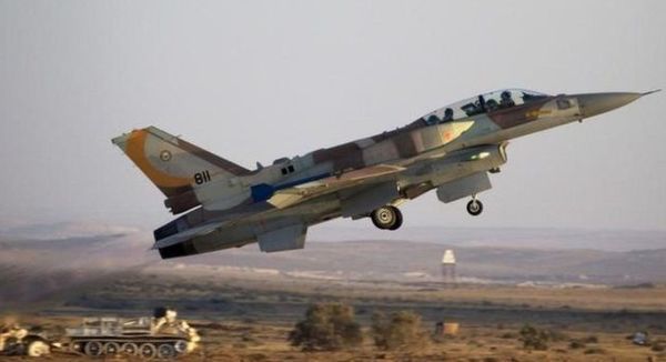 У Сирії спалахнув новий конфлікт. Місцеві ППО відкрили шквальний вогонь по ВПС Ізраїлю, знищивши винищувач.
