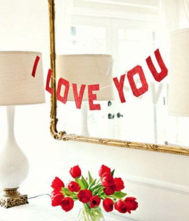 Декілька порад, які допоможуть вам романтично прикрасити будинок до Дня святого Валентина. Важливо – створити потрібну атмосферу навколо себе і насолоджуватись цим світлим днем.