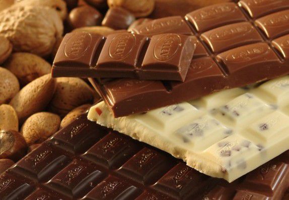 Шоколад рятує від інсульту і зміцнює судини. Вчені.