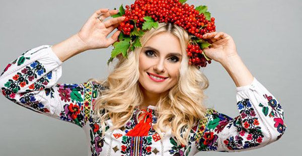 Зірка Західної України Ірина Федишин вразила суддів шоу “Голос країни”. На шоу “Голос країни” прийшла співачка Ірина Федишин.