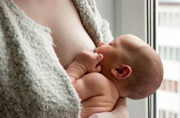 Чи можна завагітніти під час грудного вигодовування? -  розвінчуємо міфи!. Що таке лактаційна аменорея і чи можна завагітніти, коли годуєте грудьми малюка? Розвінчуємо міфи.
