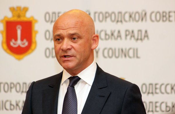 Труханова влаштували "холодний прийом" - депутати вимагають відставки мера. Скандал на сесії Одеської міськради.
