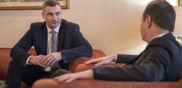 Як Кличко прокоментував ситуацію навколо Саакашвілі. Мер Києва заявив, що ситуація з Саакашвілі не додає авторитету Україні.