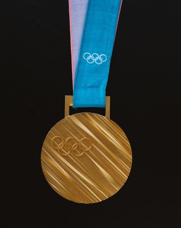  Зимова Олімпіада 2018: медальний залік. На Зимових Олімпійських іграх 2018 у Пхенчхані буде розігруватися рекордна за всю історію зимових Олімпійських ігор кількість комплектів медалей - 102 в 7 видах спорту.