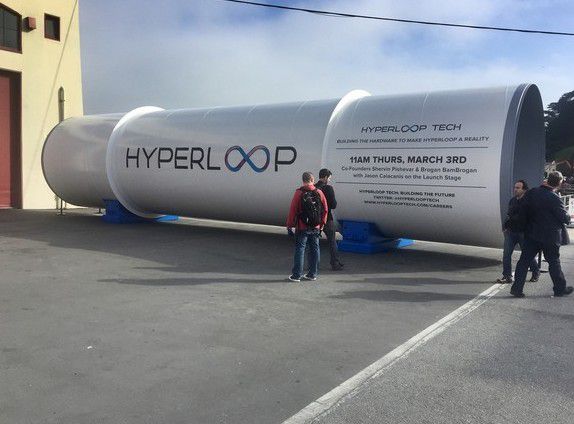 У Дніпрі побудують тестовий майданчик Hyperloop. У Дніпрі почнеться будівництво майданчика для надшвидкої транспортної системи Hyperloop.