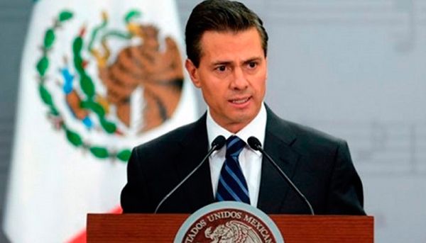 Президент Мексики скасував візит до США через розмову з Трампом. Причиною сварки могла стати стіна на кордоні з Мексикою