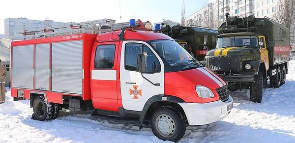 Опалення в Харкові з'явиться до обіду понеділка. З-за аварій на магістральній тепломережі у Харкові залишилися без опалення понад 650 житлових багатоквартирних будинків.