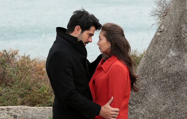 Турецький серіал: Нескінченна любов, 243,244 серії (відео).  Нескінченна любов.