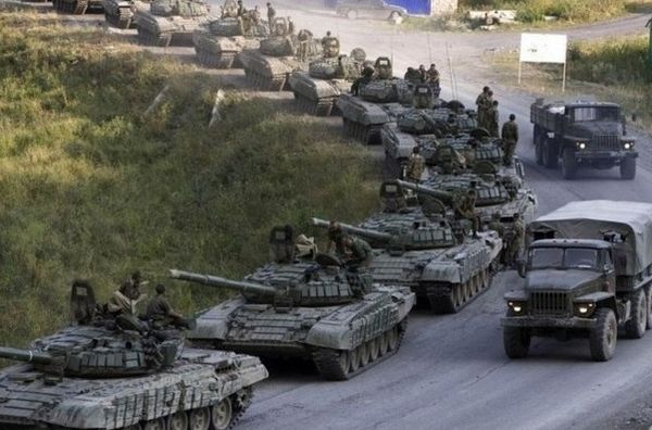 Що Україна протиставить 700 російським танкам на Донбасі - Полторак. "Ми маємо танкову загрозу з боку Донецька та Луганська, адже на цій території Російська Федерація має понад 700 танків"