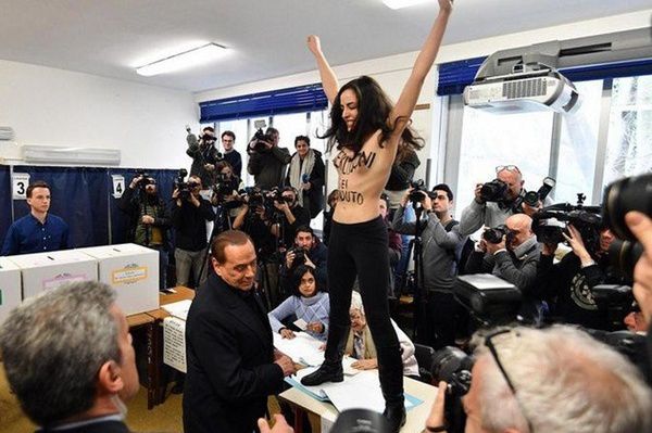 Вибори в Італії: Femen роздяглася перед Сільвіо Берлусконі. Дівчина закликала екс-прем'єра покинути політику.