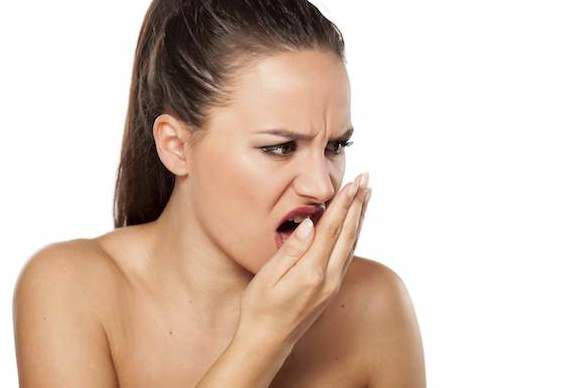 15 способів уникнути запах з рота. Неприємний запах з рота приносить масу дискомфорту, забирає впевненість в собі і заважає нормальному спілкуванню з оточуючими. Про те, як боротися з такою напастю, читайте далі.