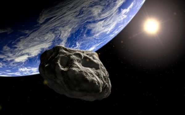 До Землі летить гігантський астероїд. Космічна загроза.