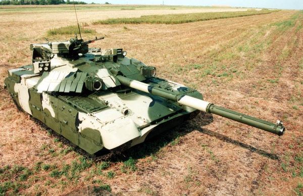 Вже з цього року для ЗСУ починають закупівлю танків "Оплот". З сьогоднішнього року починаємо закупки для ЗСУ "Оплотів" – це один із найкращих світових танків.
