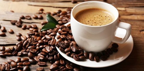 Фахівці пояснили, як кава впливає на зір. Висновки вчених невтішні для любителів популярного напою.
