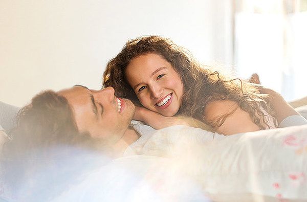 8 ознак того, що він задоволений сексом з тобою. Приємно знати, що під час сексу (і взагалі при романтичному спілкуванні) обидва партнери залучені в процес і захоплені ним. А як бути, якщо ти не цілком впевнена, що він всім задоволений?