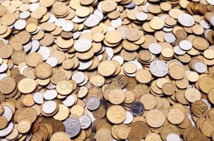 Нацбанк вирішив вивести з обігу деякі монети. Національний банк вирішив припинити карбування монет 1, 2, 5 і 25 копійок і перейти на округлення сум покупок з липня.