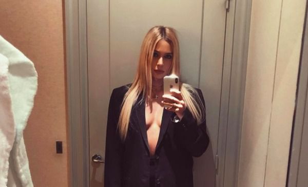 Наталія Рудова одягла піджак на голе тіло. 34-річна актриса Наталя Рудова виклала в «Інстаграм» пікантну фотографію. 