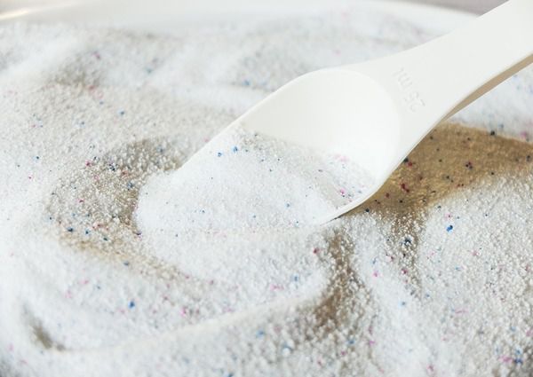 В Україні збираються заборонити пральні порошки, шампуні з фосфатами. З 1 січня 2019 року в Україні можуть заборонити виробляти і продавати миючі засоби з високим вмістом фосфатів та аніонних ПАР.